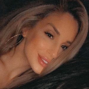 Meet your Posher, Kara